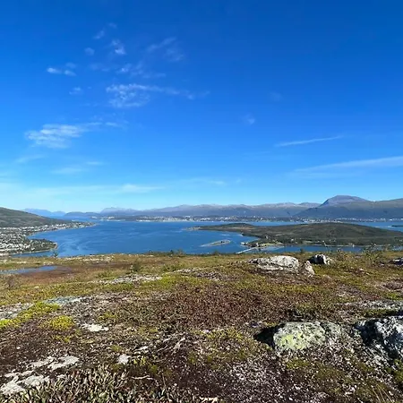 Modern And Close To Nature * Kvaloya